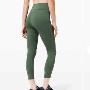 LULULEMON Invigorate High-Rise Tight 25" with pockets Size 4 Sz 4